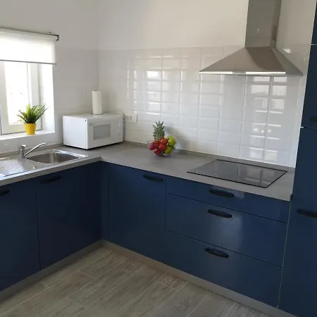 Apartment Vai *