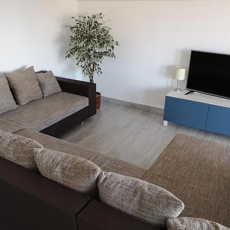 Vai Apartment *