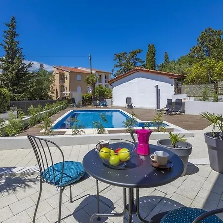 Vai Apartment