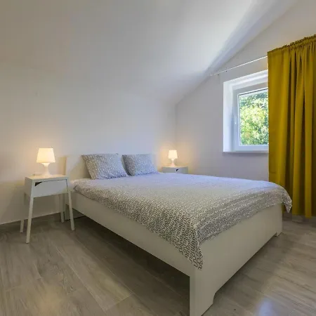 Vai Apartment *