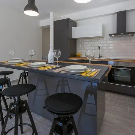 Apartment Vai